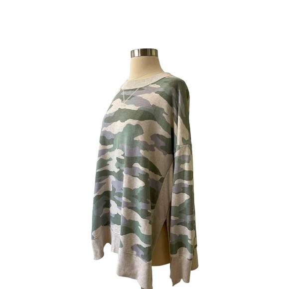 Aerie Women’s Active Sweatshirt Size Large Green and Cream in Color - Picture 3 of 6